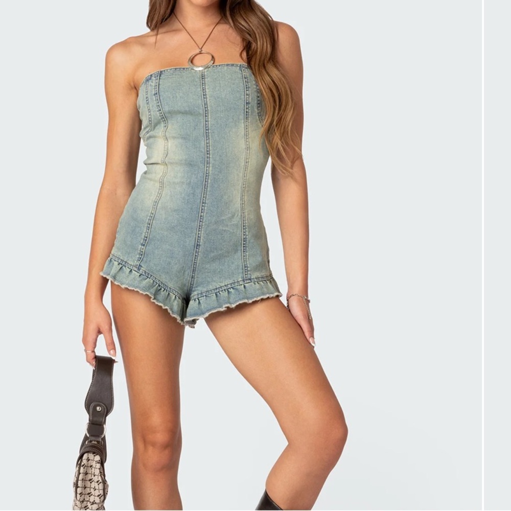 Edikted Winnie Washed Denim Romper